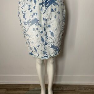 CHARLIE B [8] White Denim Pencil Skirt with Blue Floral Print